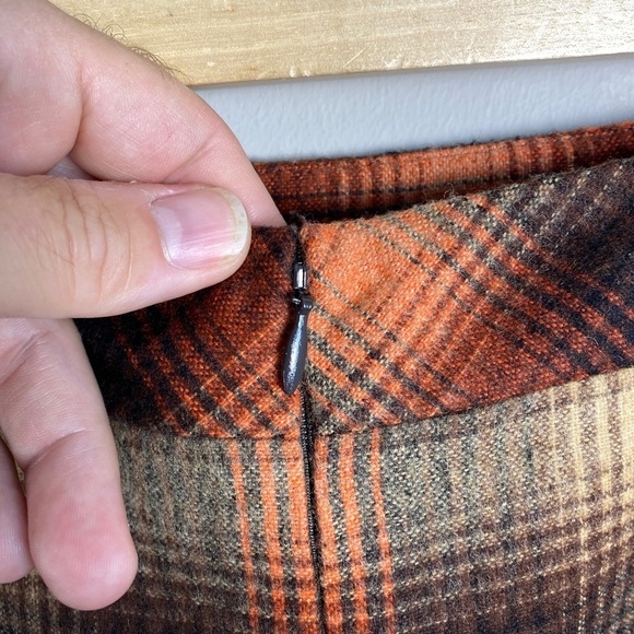 Classiques Entier Women's Orange/Brown Plaid Wool Pull On Pencil Skirt Size 8 - Picture 6 of 14